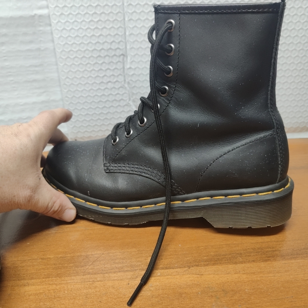 Dr. Martens 1460 Smooth Leather Lace Up Boots Womens Size 7 - Picture 14 of 14